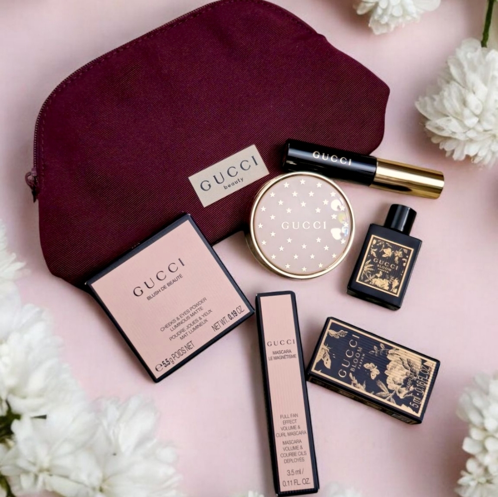 Gucci Le Magnétisme Volumizing 3.5ml Mascara with Maroon Pouch